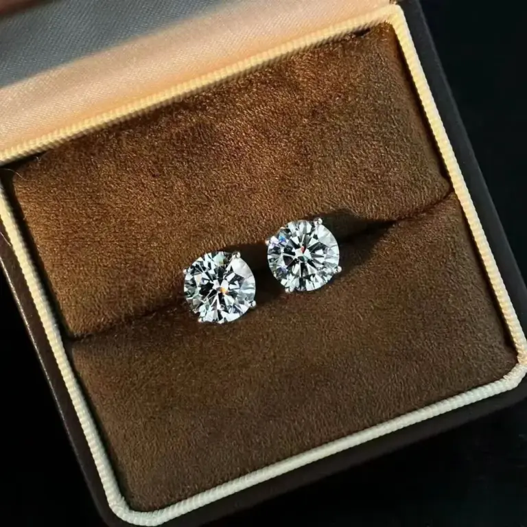 2 lab-grown diamonds