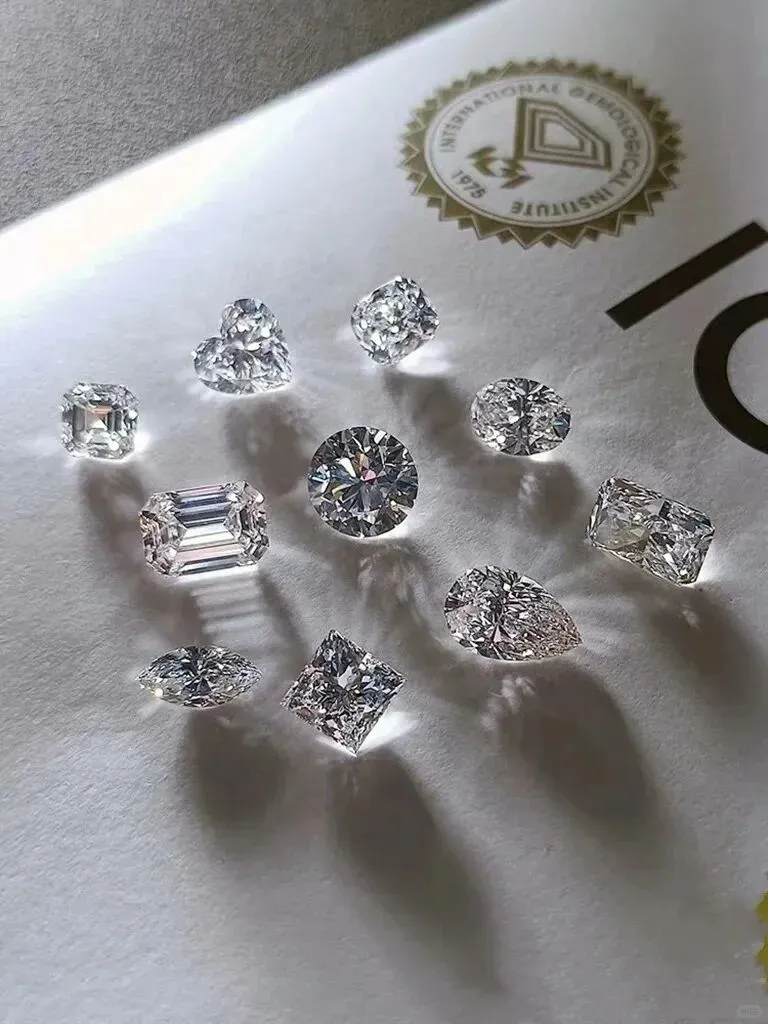 Display of diamond shapes after cutting 2